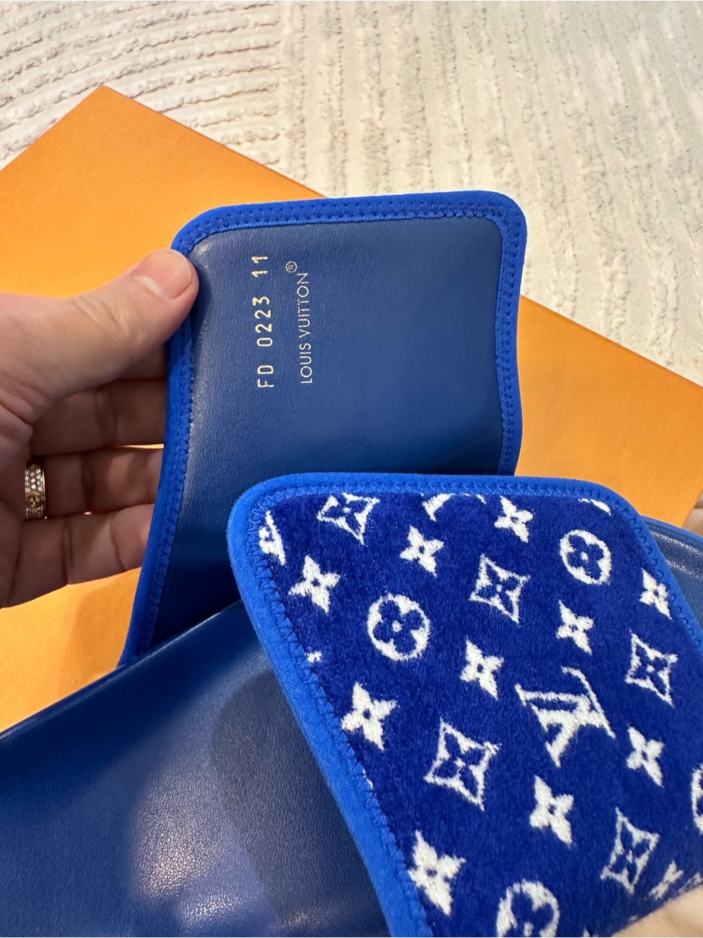 Louis Vuitton Blue and White Monogram mules size 11